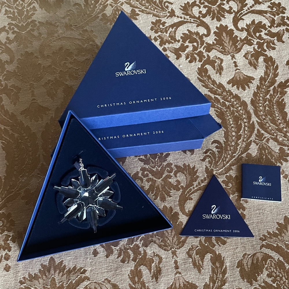 Swarovski Christmas Snowflake Ornament 2006 with COA